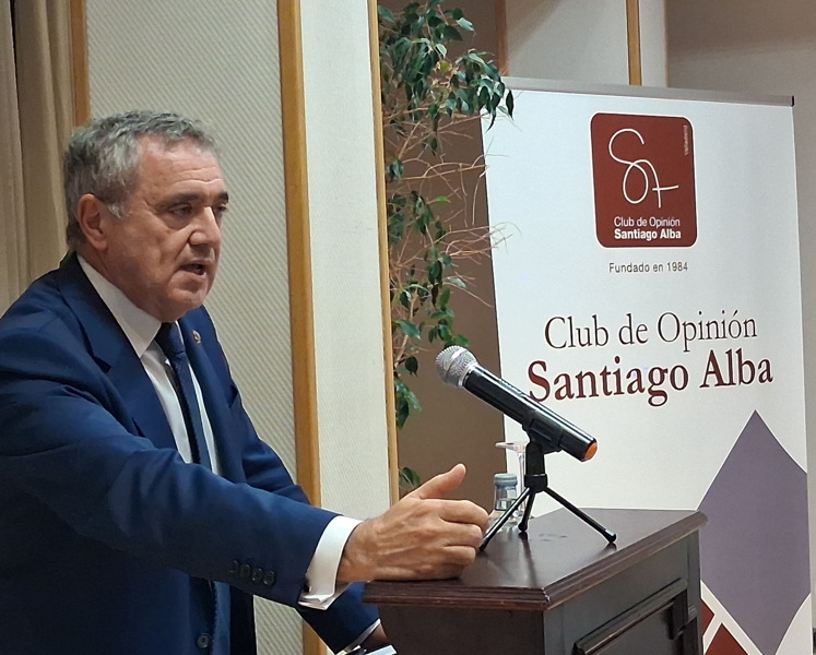 D. JOSE MARIA MACIAS CASTAÑO